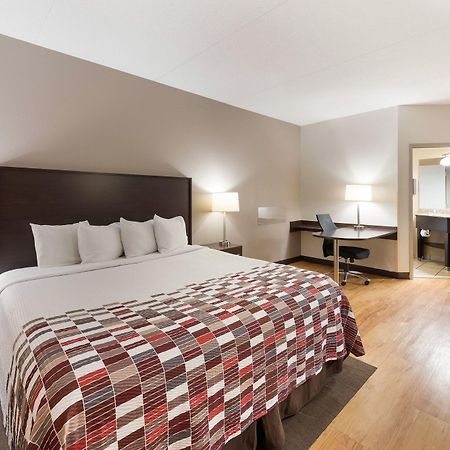 Red Roof Inn & Suites Columbus West Broad Екстер'єр фото