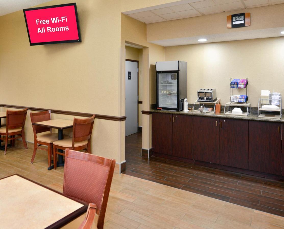 Red Roof Inn & Suites Columbus West Broad Екстер'єр фото