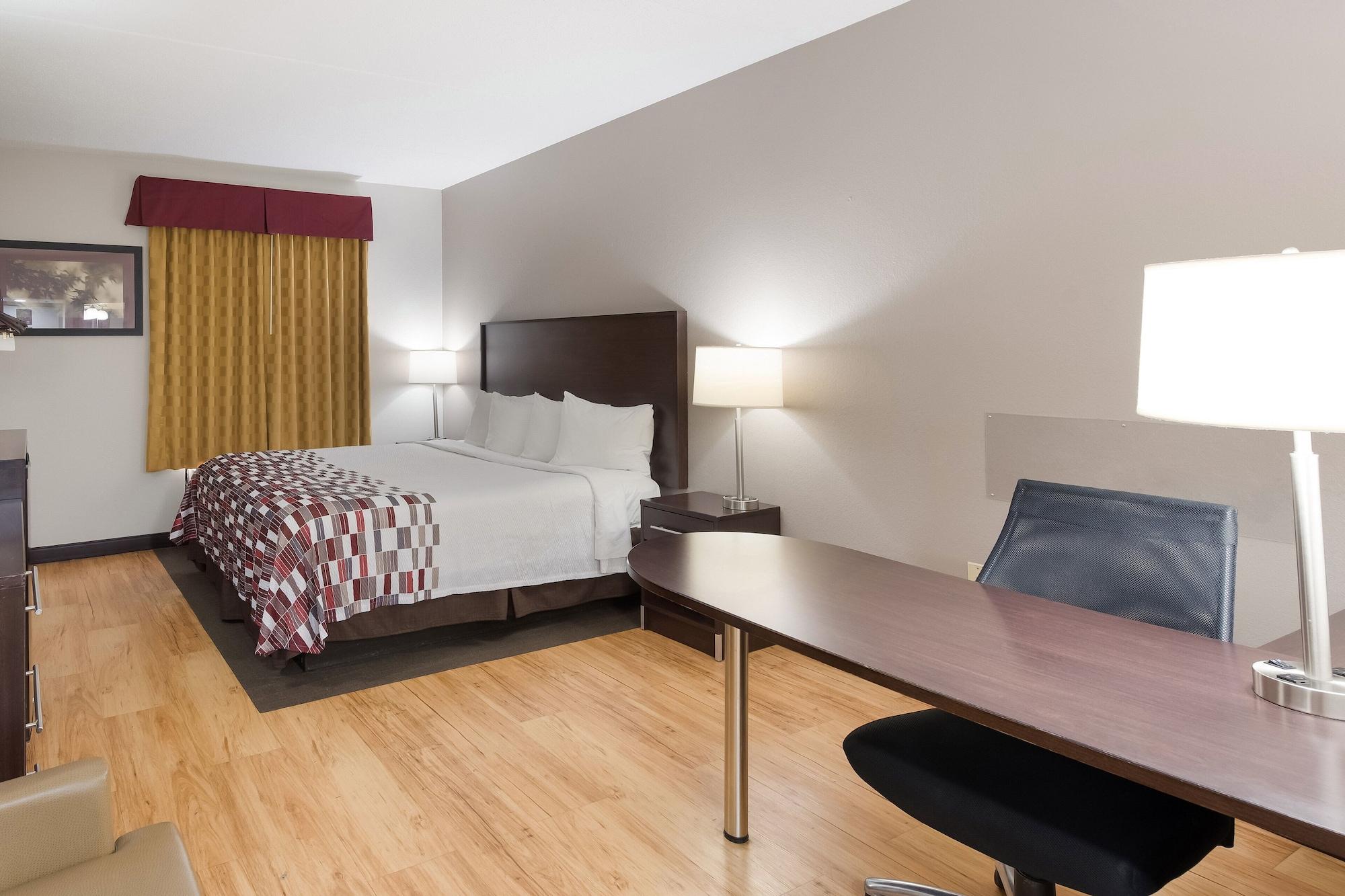 Red Roof Inn & Suites Columbus West Broad Екстер'єр фото